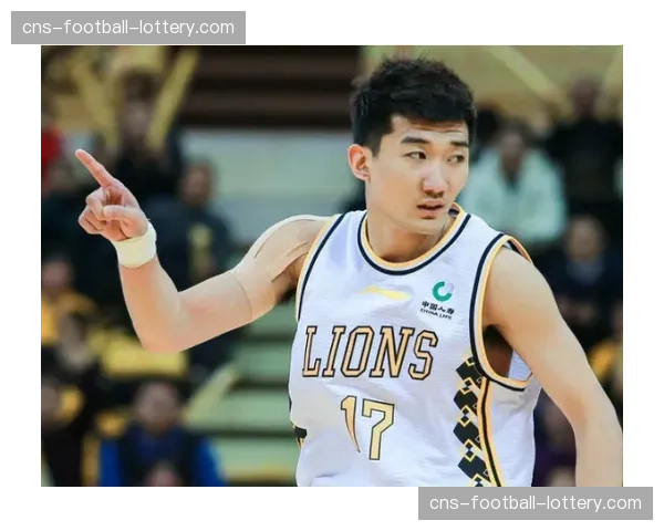 “伤病更新:广厦核心后卫孙铭徽缺阵,球队防守体系面临重组考验” “伤病更新:广厦核心后卫孙铭徽缺阵,球队防守体系面临重组考验”